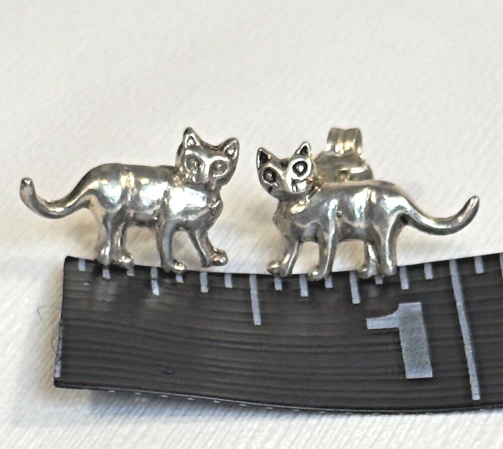 925 Sterling Silver 3D Cat Stud Earrings Curved Tail Kitty Cat Lover Gift Small